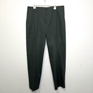 Amazon Essentials Men's Classic Fit Chino Pants